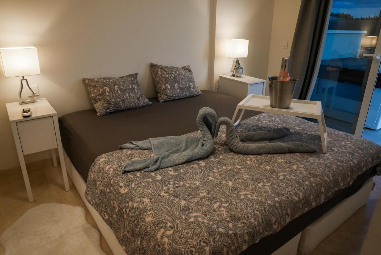 Villa Nirvana - Luxury Villa With Heated Pool بلايا بارايسو المظهر الخارجي الصورة
