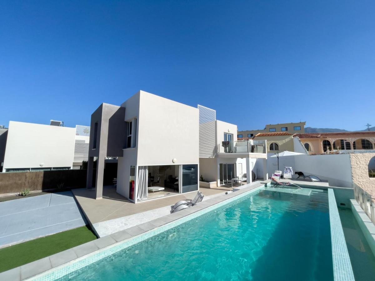 Villa Nirvana - Luxury Villa With Heated Pool بلايا بارايسو المظهر الخارجي الصورة